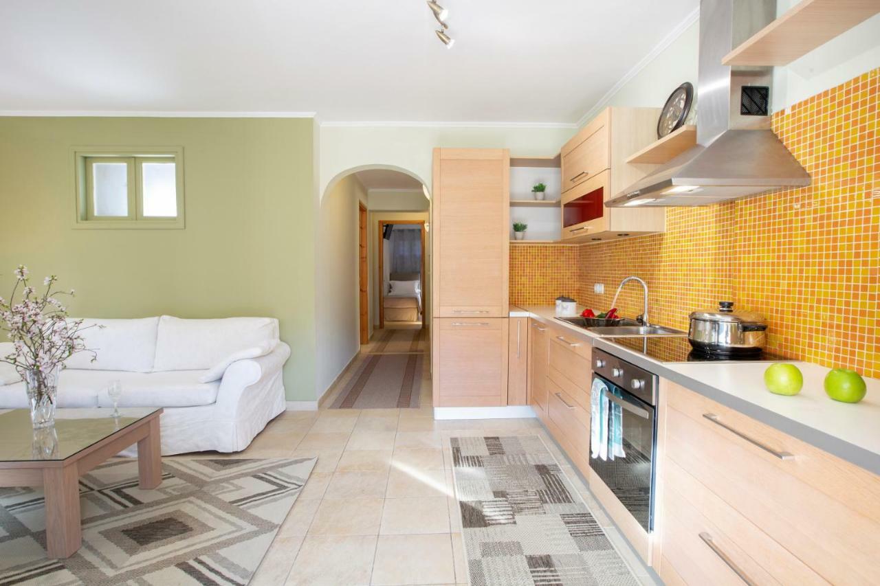 Elenas Home Vasiliki  Luaran gambar