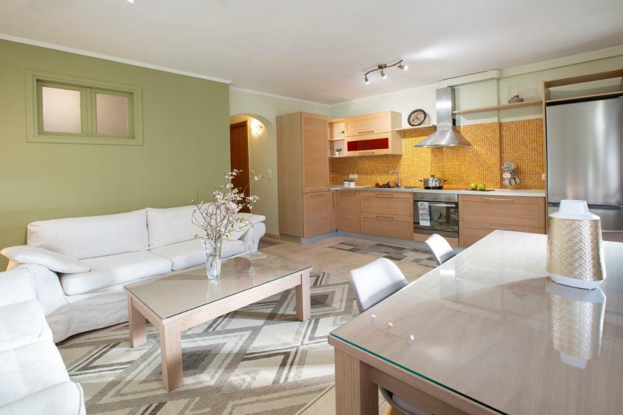 Elenas Home Vasiliki  Luaran gambar